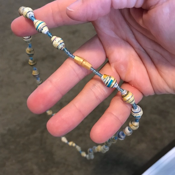 Bead necklace - Picture 4 of 4